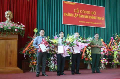 Lễ ra mắt Ban Nội chính Tỉnh ủy Hòa Bình tháng 8-2013