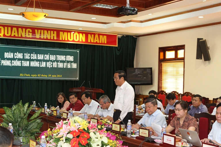 Đồng chí Nguyễn Thanh Bình, Ủy viên Trung ương Đảng, Bí thư tỉnh ủy phát biểu tại buổi làm việc.