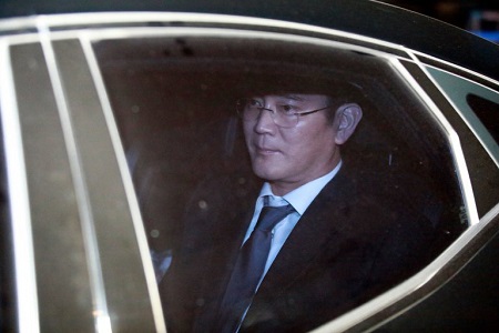 Ông Lee Jae-yong bị bắt giữ