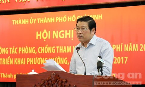 Đồng chí Phan Đình Trạc, Ủy viên Trung ương Đảng, Trưởng Ban Nội chính Trung ương, Phó Trưởng ban Thường trực Ban Chỉ đạo Trung ương về phòng, chống tham nhũng phát biểu tại Hội nghị