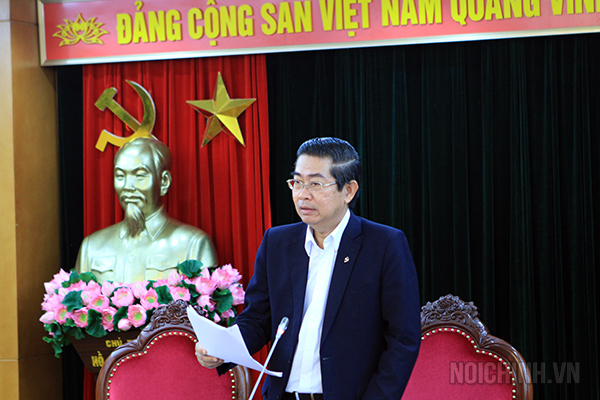 Đồng chí Võ Văn Dũng, Ủy viên Trung ương Đảng, Phó Trưởng ban Thường trực Ban Nội chính Trung ương phát biểu tại Hội thảo