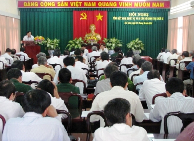 Một Hội nghị của Ủy ban nhân dân tỉnh Đồng Tháp