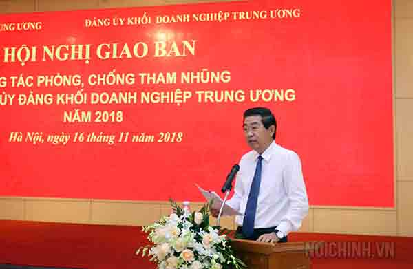 Đồng chí Võ Văn Dũng, Ủy viên Trung ương Đảng, Phó trưởng Ban Thường trực Ban Nội chính Trung ương phát biểu tại Hội nghị