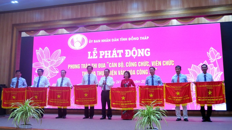 Lễ phát động Phong trào thi đua cán bộ, công chức, viên chức tỉnh Đồng Tháp thực hiện văn hóa công sở (tháng 7-2019)