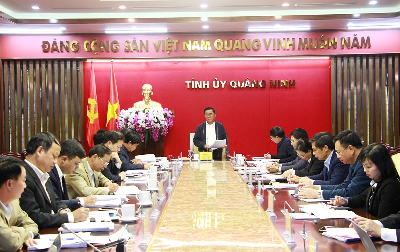 Quang cảnh buổi làm việc