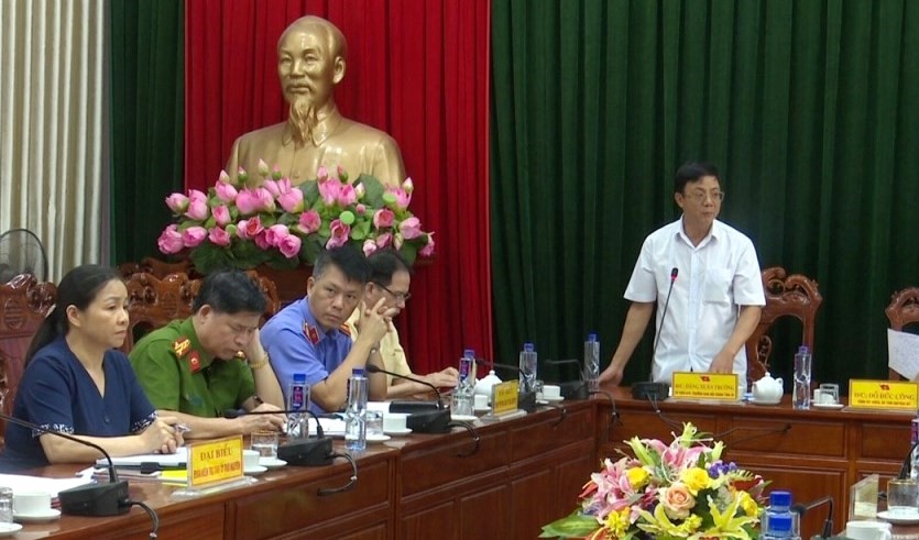 Đoàn kiểm tra của Tỉnh ủy Thái Nguyên do Đồng chí Đặng Xuân Trường, Ủy viên Ban Thường vụ, Trưởng Ban Nội chính Tỉnh uỷ Thái Nguyên, Trưởng đoàn kiểm tra việc thực hiện Chỉ thị số 43-CT/TU của Ban Thường vụ Tỉnh uỷ về “Tăng cường sự lãnh đạo của các cấp uỷ đảng đối với công tác xử lý, giải quyết tố giác, tin báo về tội phạm và kiến nghị khởi tố trên địa bàn tỉnh”tại Huyện uỷ Phú Bình