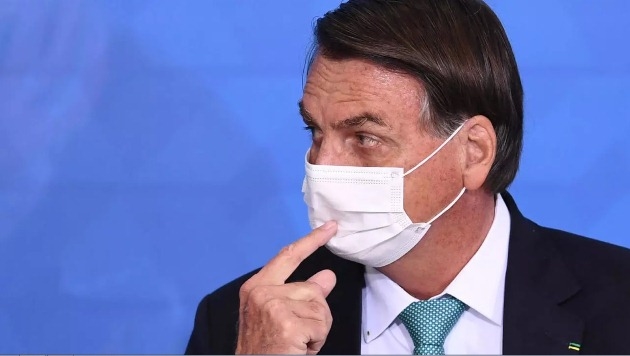 Tổng thống Brazil Jair Bolsonaro phát biểu trong một sự kiện ngày 21/6/2021 ở Brasilia. Ông đang phải đối mặt với một vụ bê bối ngày càng căng thẳng về đơn đặt hàng vắc xin đáng ngờ