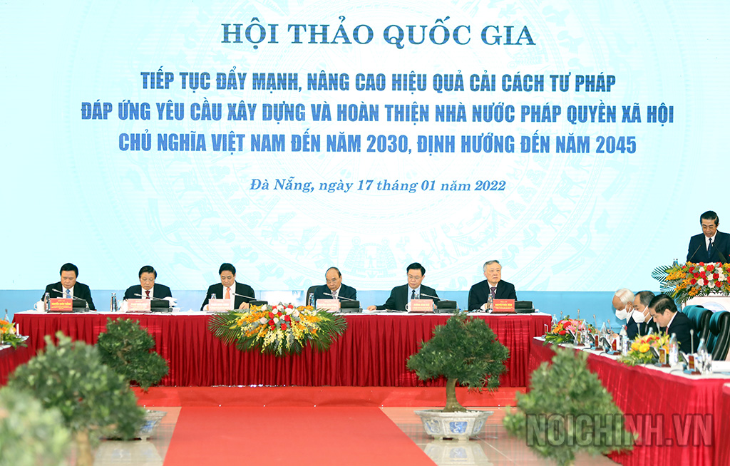 Các đồng chí chủ trì Hội thảo