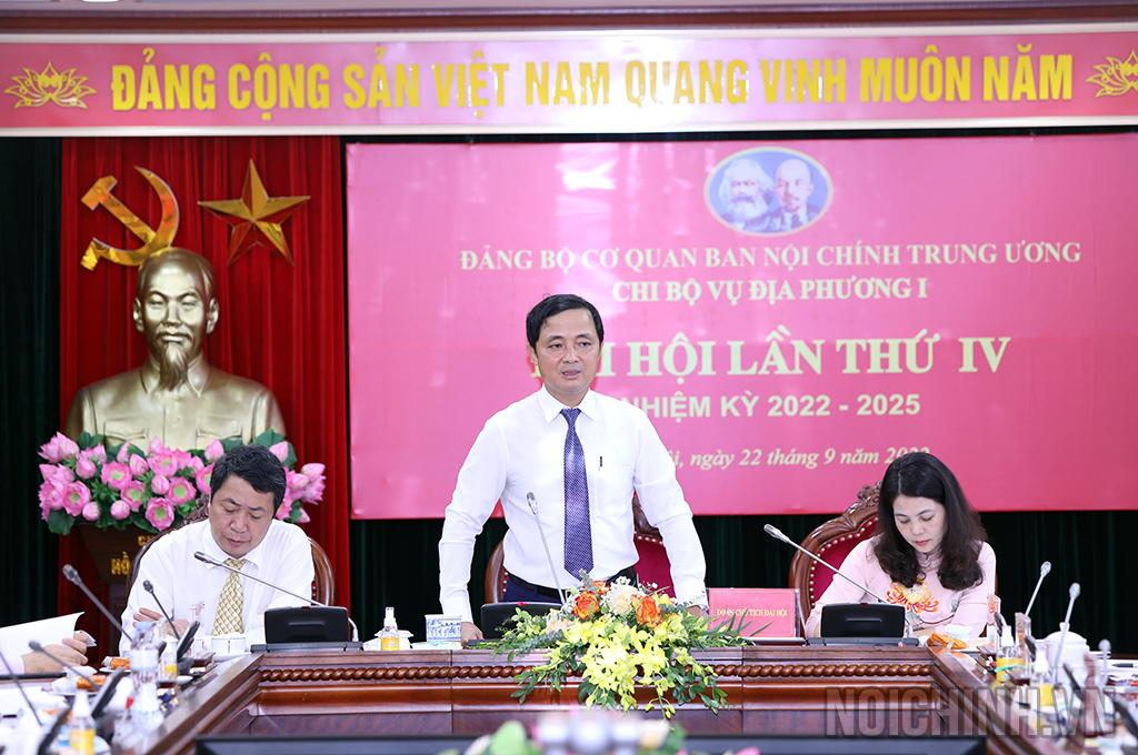 Đoàn Chủ tịch Đại hội