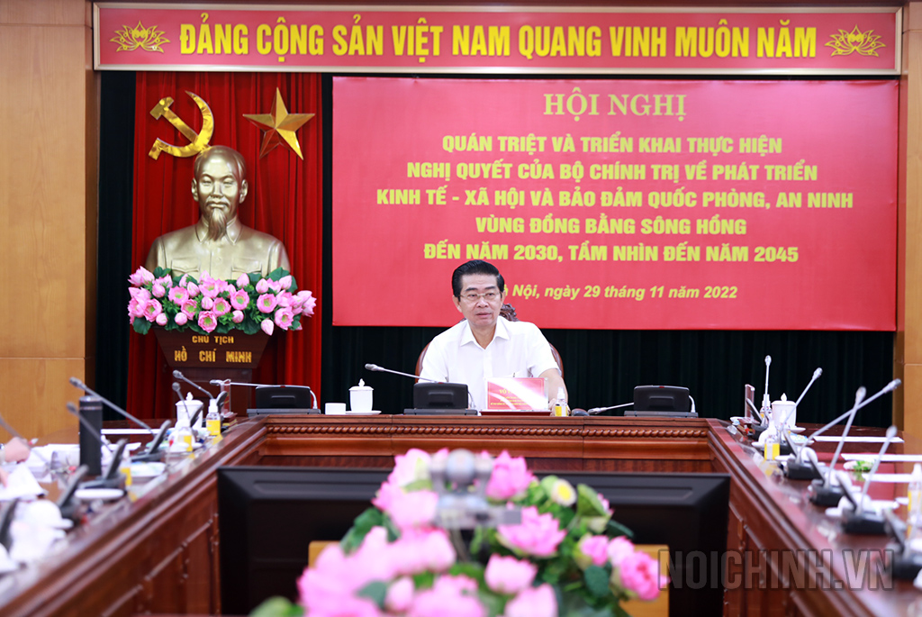 Đồng chí Võ Văn Dũng, Ủy viên Trung ương Đảng, Phó Trưởng ban Thường trực Ban Nội chính Trung ương chủ trì tại điểm cầu Ban Nội chính Trung ương