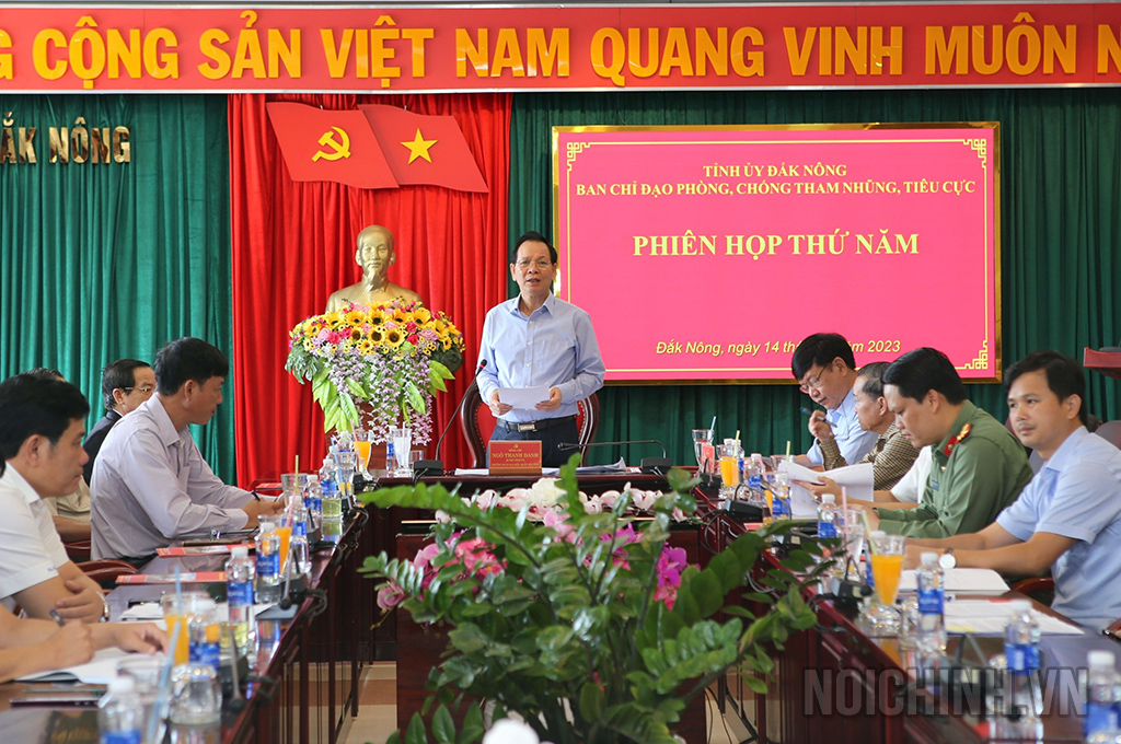 Quang cảnh Phiên họp