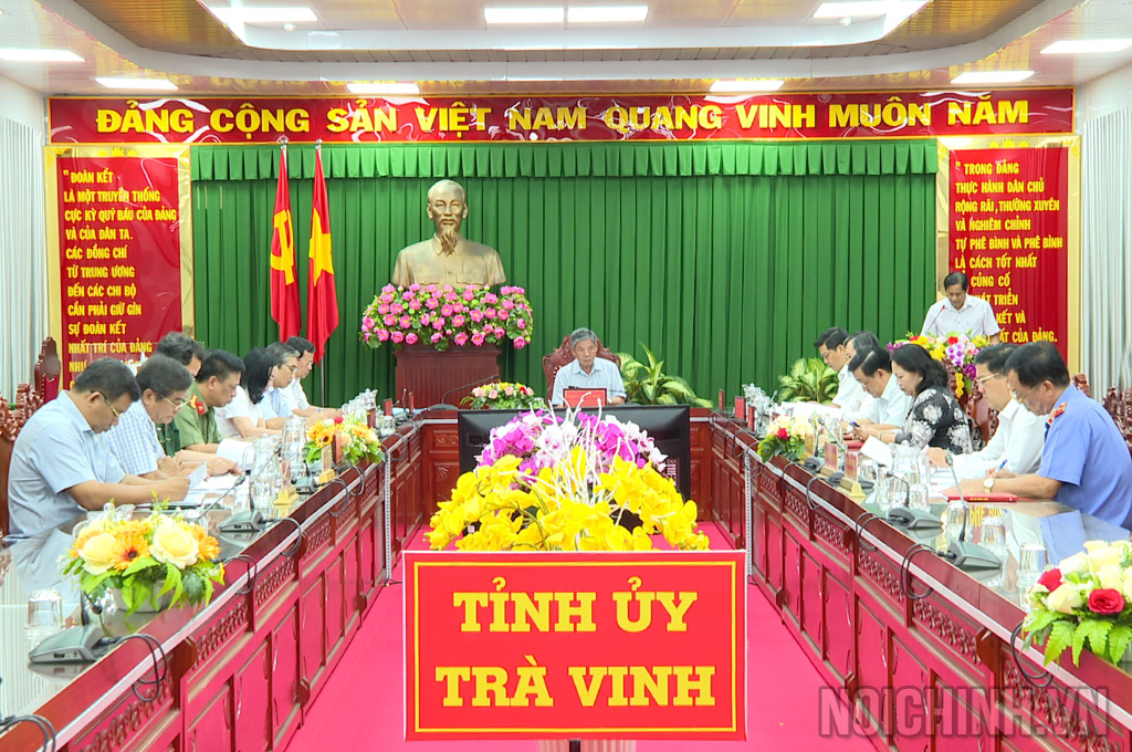 Quang cảnh Phiên họp