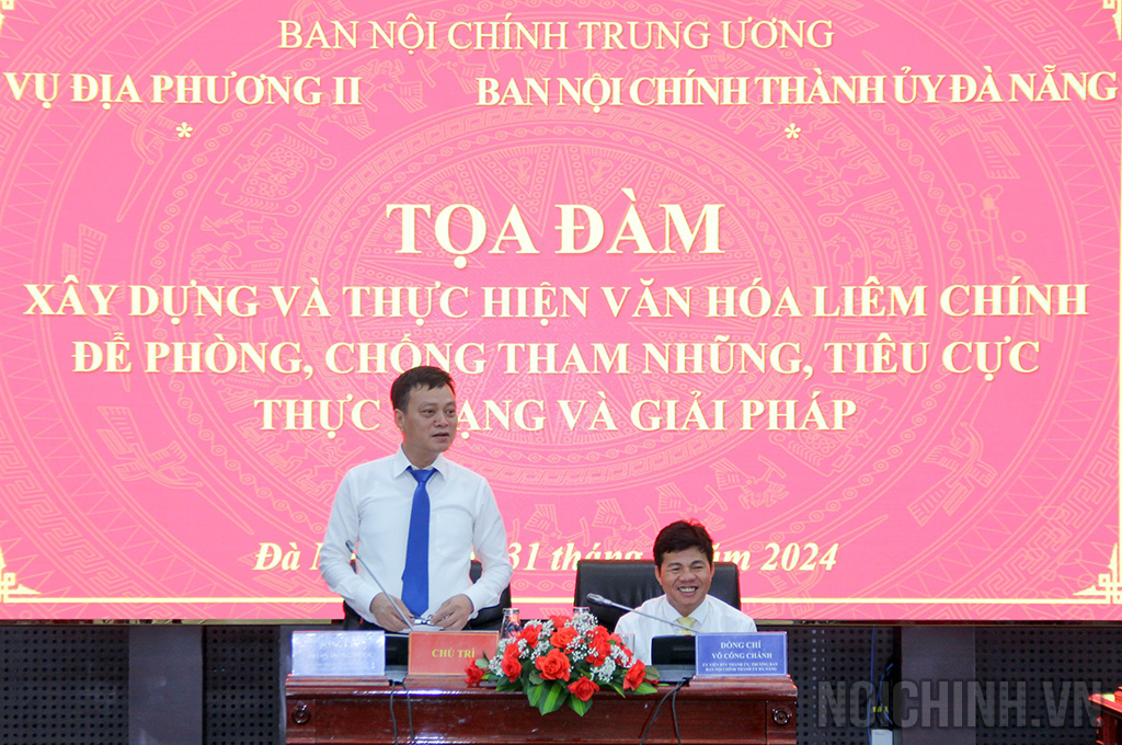 Đồng chí Đoàn Hồng Ngọc, Vụ trưởng Vụ Địa phương II, Ban Nội chính Trung ương phát biểu tại Tọa đàm