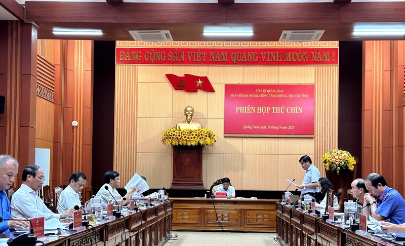 Quang cảnh Phiên họp