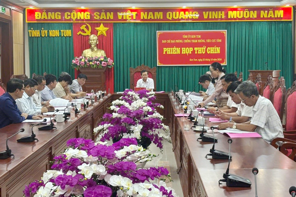 Quang cảnh Phiên họp