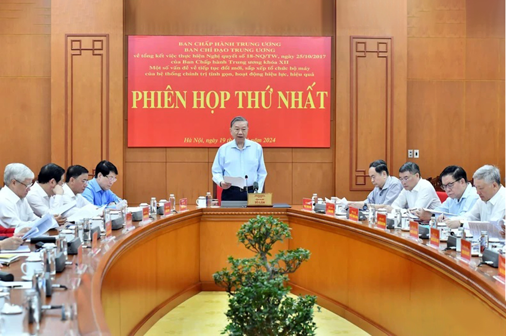 Quang cảnh Phiên họp