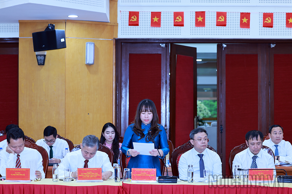 Đồng chí Trương Thị Hồng Hà, Phó Vụ trưởng Vụ Nghiên cứu tổng hợp, Ban Nội chính Trung ương