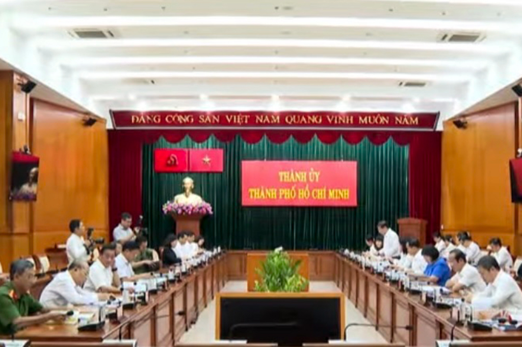 Toàn cảnh Phiên họp