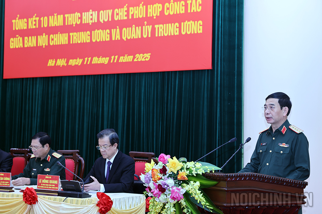 Đồng chí Đại tướng Phan Văn Giang, Ủy viên Bộ Chính trị, Phó Bí thư Quân ủy Trung ương, Bộ trưởng Bộ Quốc phòng phát biểu khai mạc