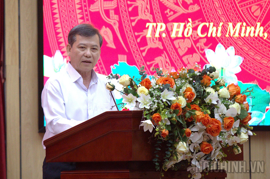 Đồng chí Lê Minh Trí, Bí thư Trung ương Đảng, Phó Trưởng ban Thường trực Ban Nội chính Trung ương phát biểu tại Hội nghị