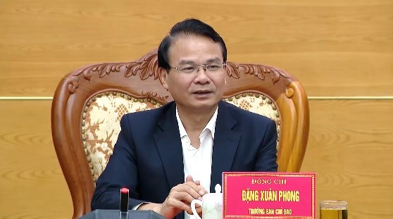 Đồng chí Đặng Xuân Phong, Ủy viên Ban Chấp hành Trung ương Đảng, Bí thư Tỉnh ủy, Trưởng Đoàn Đại biểu Quốc hội tỉnh, Trưởng Ban Chỉ đạo phát biểu tại Cuộc họp