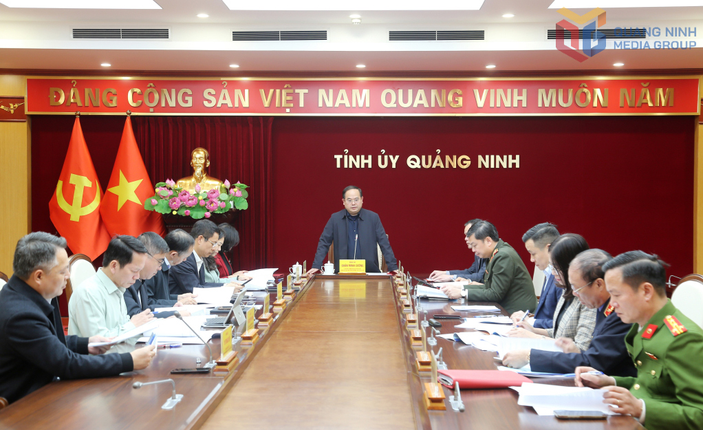 Toàn cảnh Phiên họp