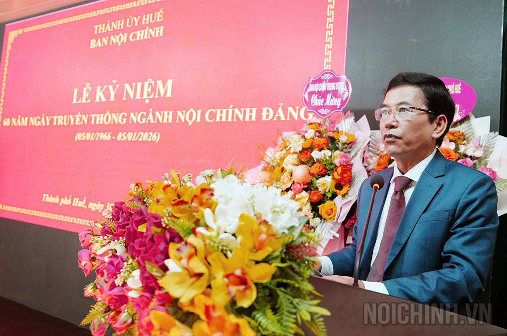 Đồng chí Đặng Ngọc Trân, Ủy viên Ban Thường vụ Thành ủy, Trưởng Ban Nội chính Thành ủy đã trình bày diễn văn ôn lại truyền thống vẻ vang 60 năm xây dựng và trưởng thành của ngành Nội chính Đảng