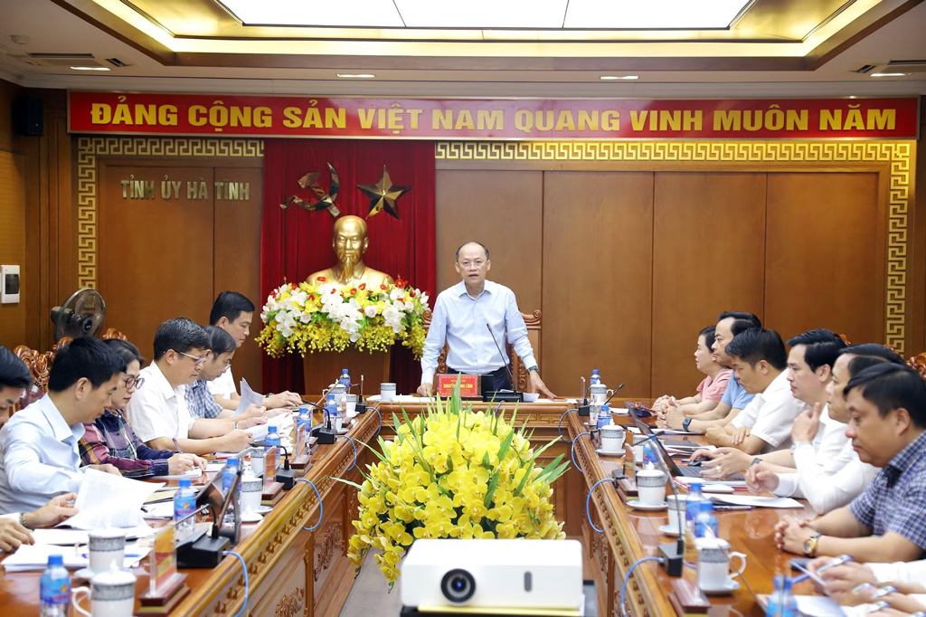 Toàn cảnh Phiên họp