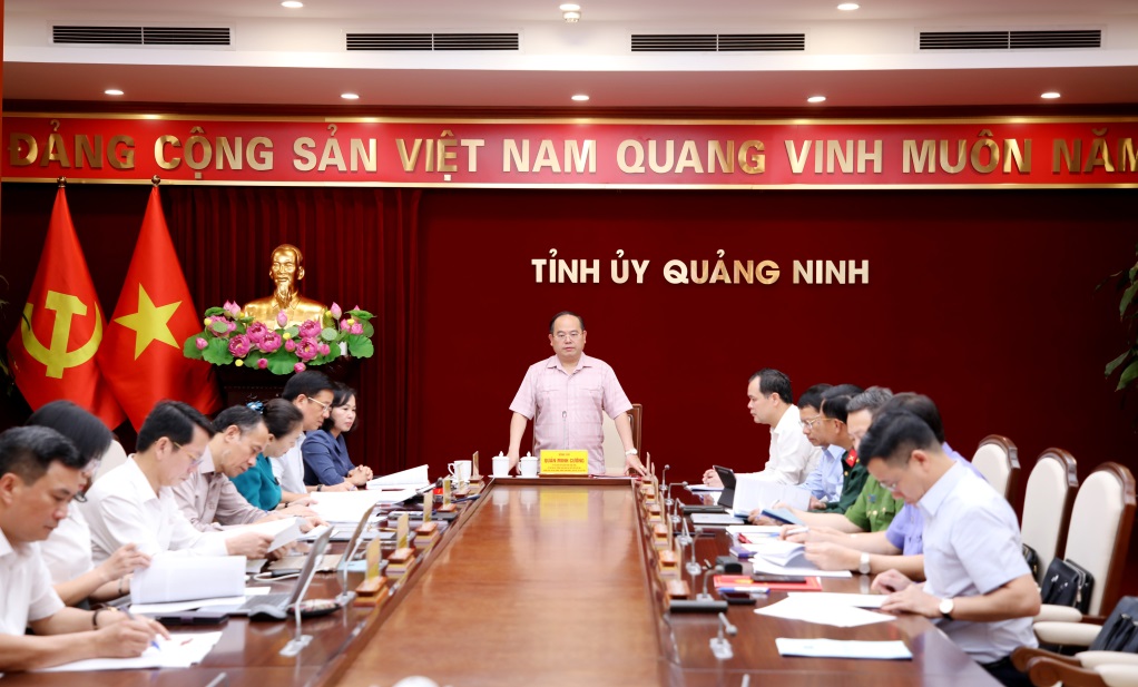 Toàn cảnh Phiên họp