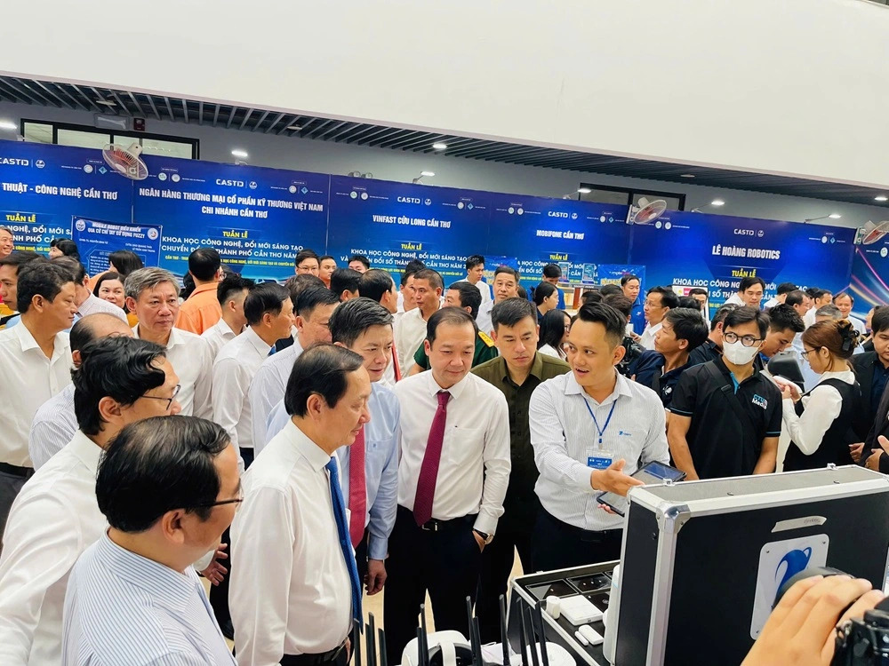 Tập đoàn Bưu chính Viễn thông Việt Nam tham gia Hội thảo khoa học về ứng dụng AI trong phát triển Chính quyền số