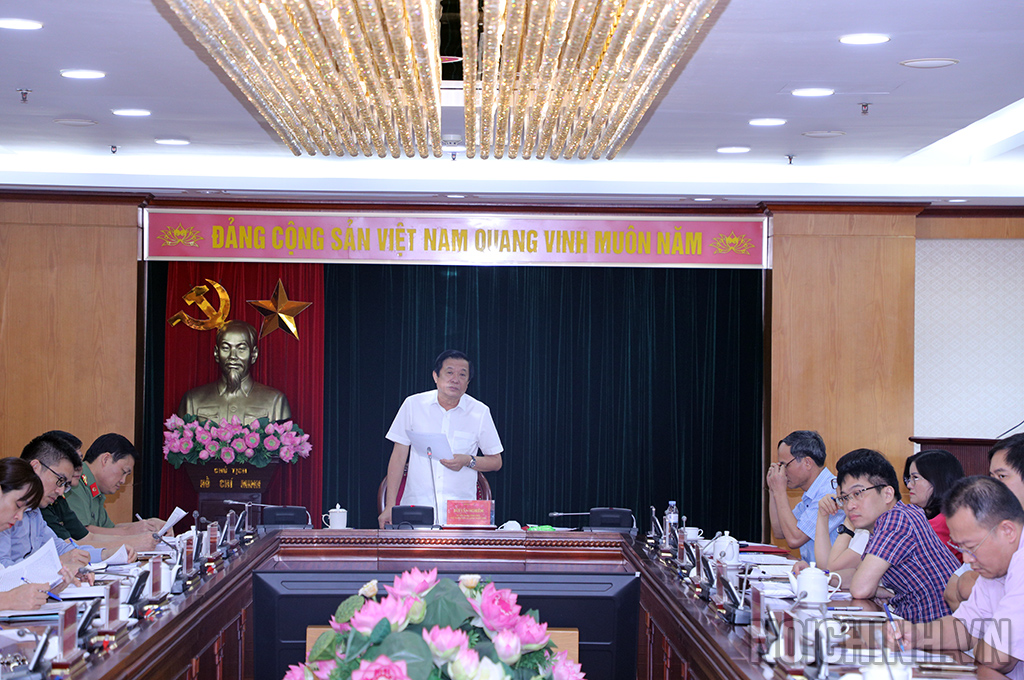 Đồng chí Bùi Văn Nghiêm, Ủy viên Trung ương Đảng, Phó Trưởng Ban Nội chính Trung ương phát biểu kết luận