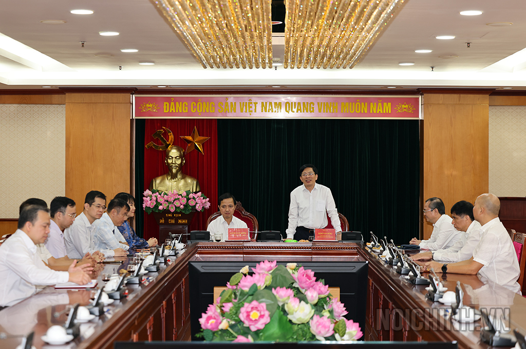 quang cảnh buổi chúc mừng