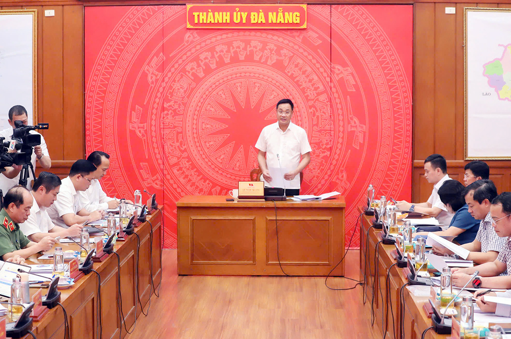 Quang cảnh Phiên họp