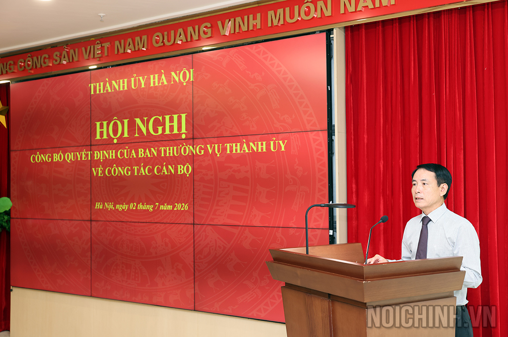 Đồng chí Nguyễn Trọng Đông, Ủy viên Trung ương Đảng, Phó Bí thư Thường trực Thành ủy Hà Nội phát biểu giao nhiệm vụ