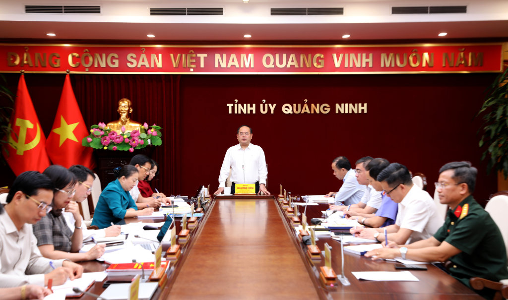 Toàn cảnh Phiên họp