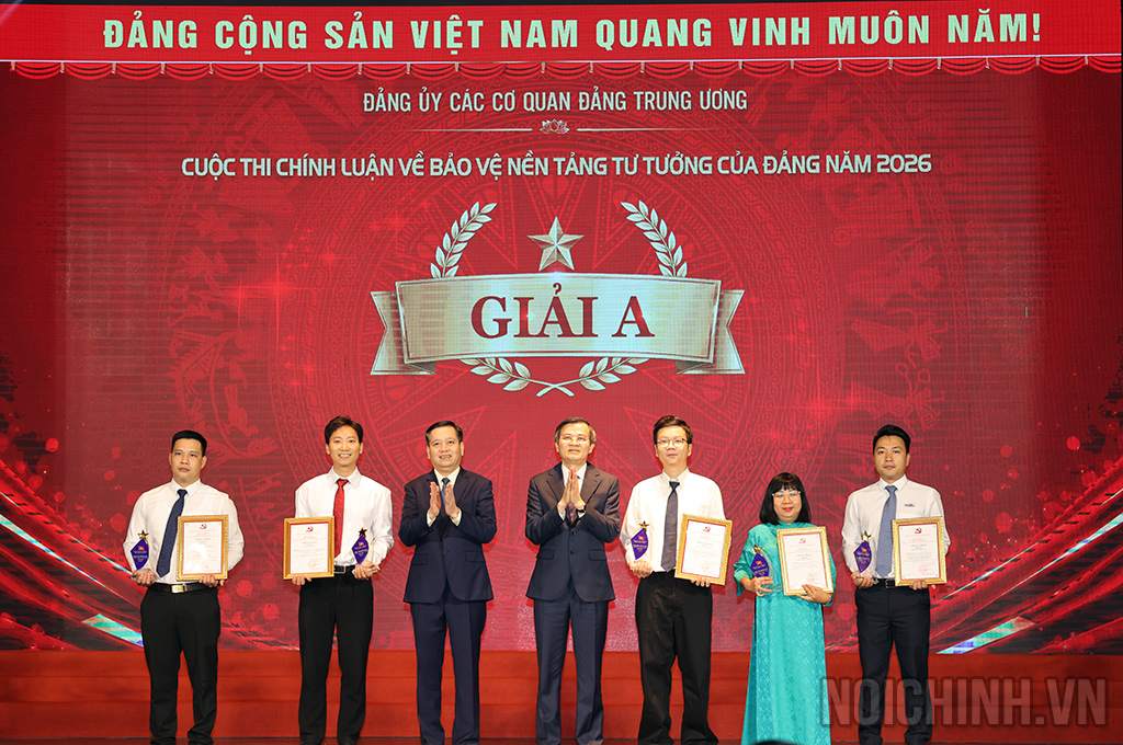 Các tác giả, nhóm tác giả nhận giải A Cuộc thi