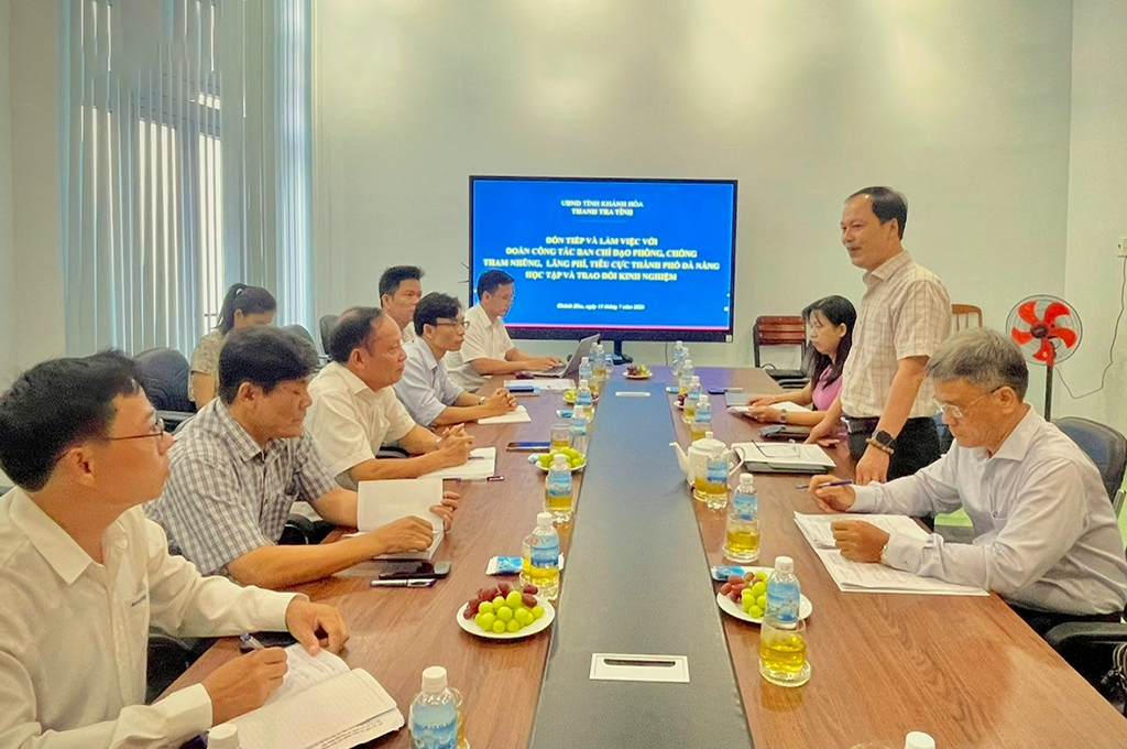 Đoàn công tác làm việc với Thanh tra tỉnh Khánh Hòa